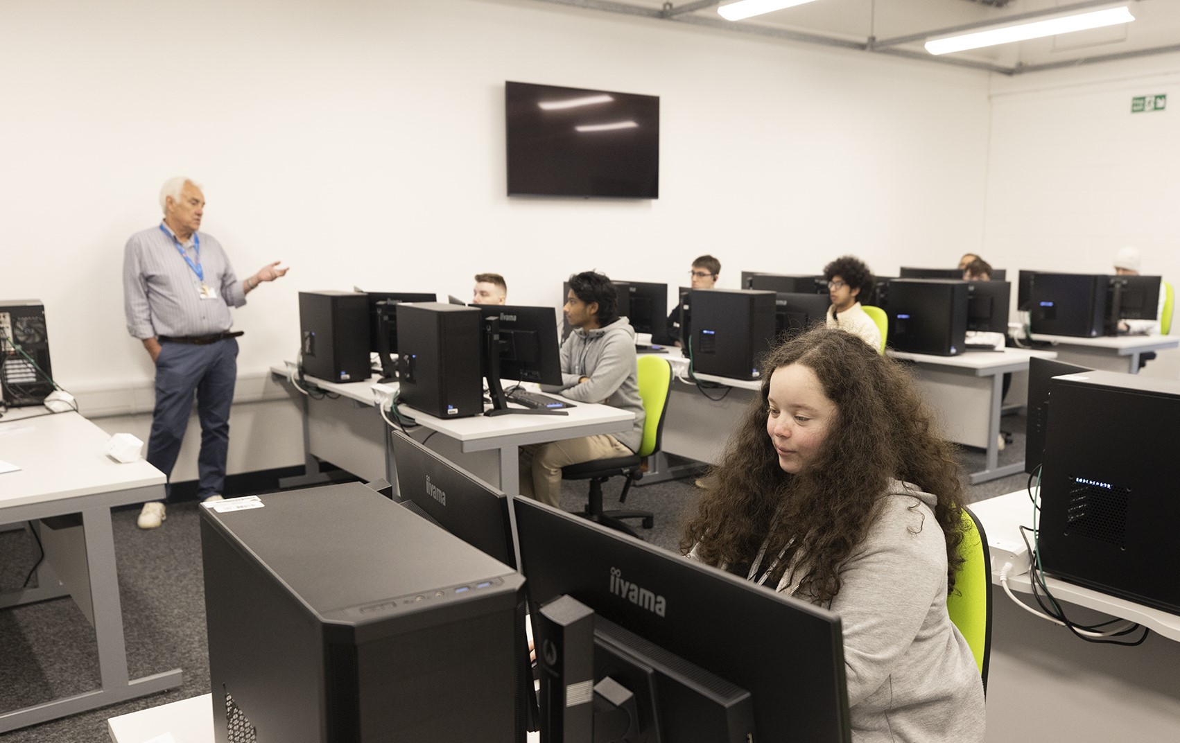 HE Digital Cyber Security Lab - other angle