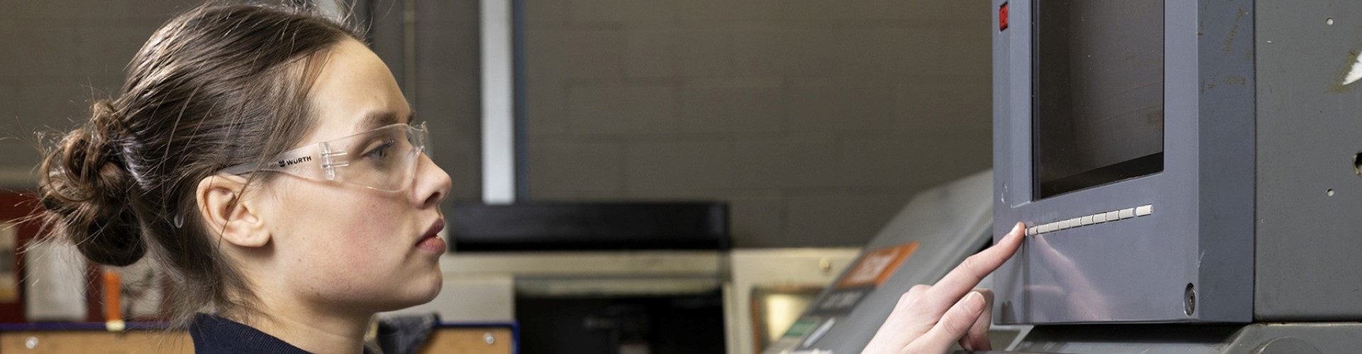 Apprentices - Engineering Apprentice - Turnmill Engineering Apprentice on site