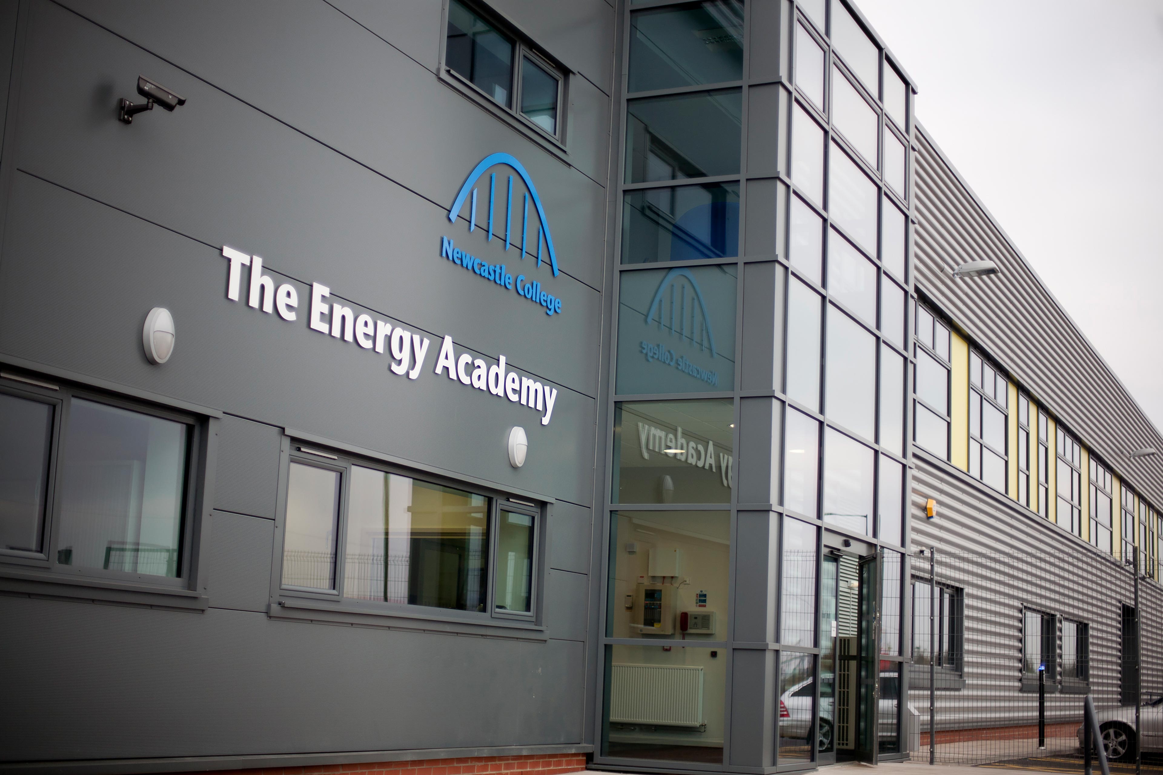 Newcastle College Renewable Offshore And Subsea Engineering 4